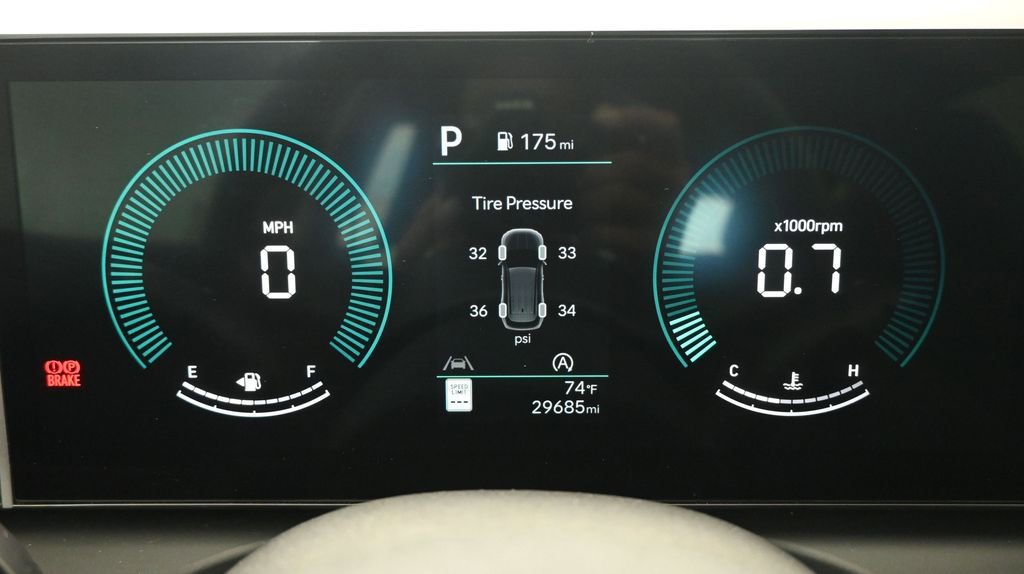 Used 2025 Hyundai Tucson SEL FWD image 38