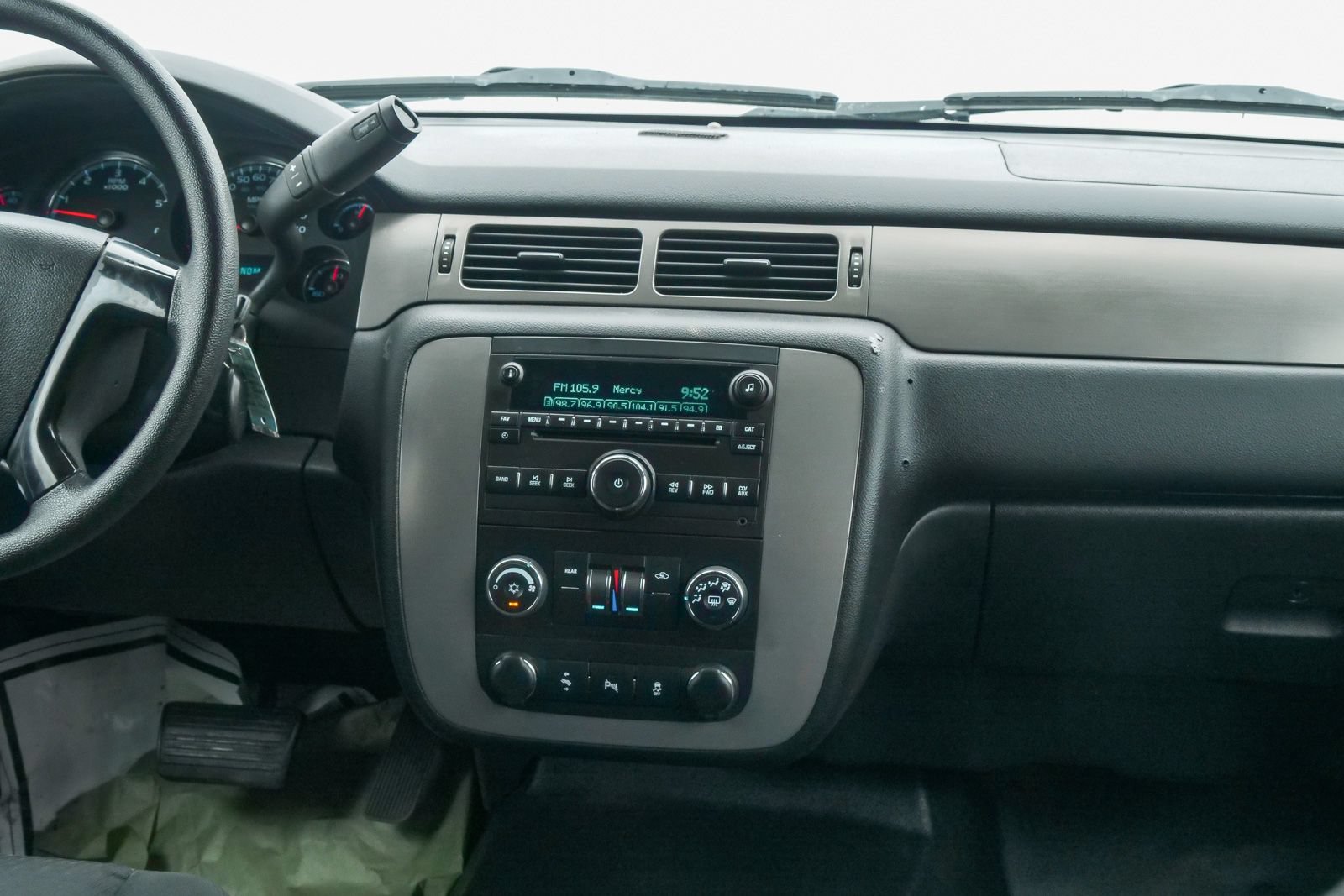 Used 2012 Chevrolet Tahoe 4WD image 12