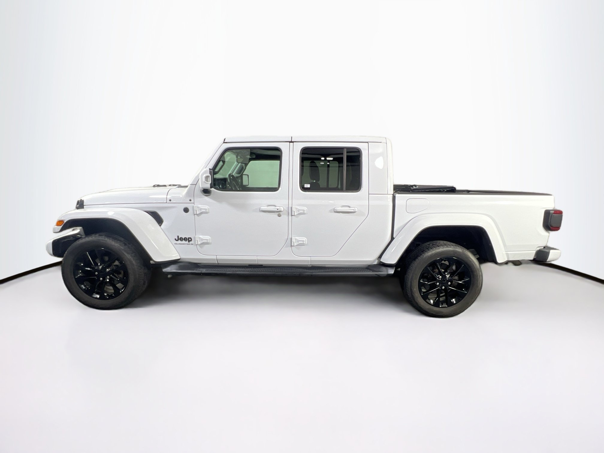 Used 2023 Jeep Gladiator Overland AWD/4WD image 8