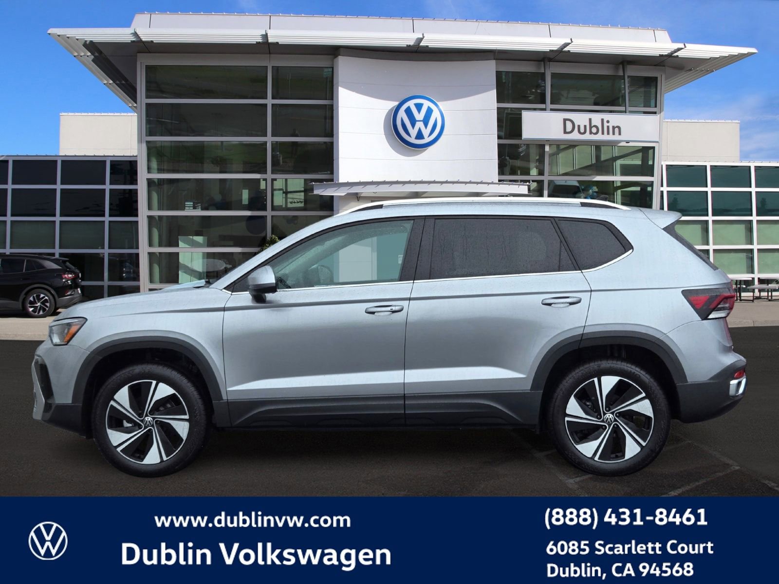 New 2025 Volkswagen Taos SE image 7