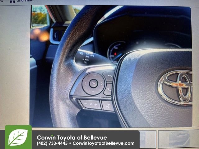 Used 2025 Toyota RAV4 XLE image 15