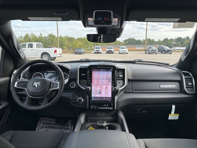 New 2026 RAM 1500 4x4 Crew Cab image 40