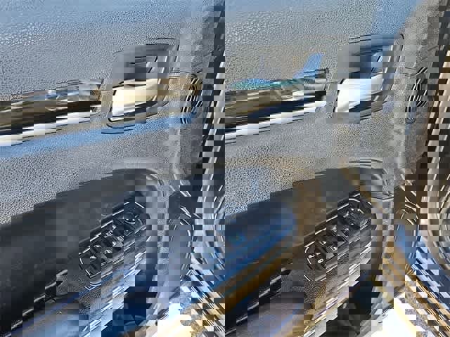 Used 2023 Chrysler 300 Touring w/ Sport Appearance Package image 28