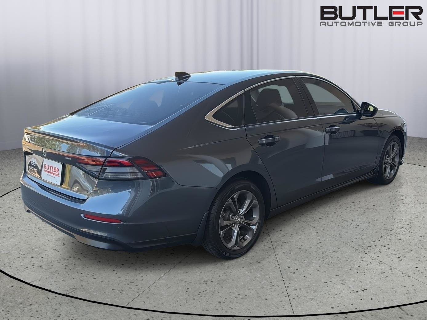 Used 2023 Honda Accord EX image 6