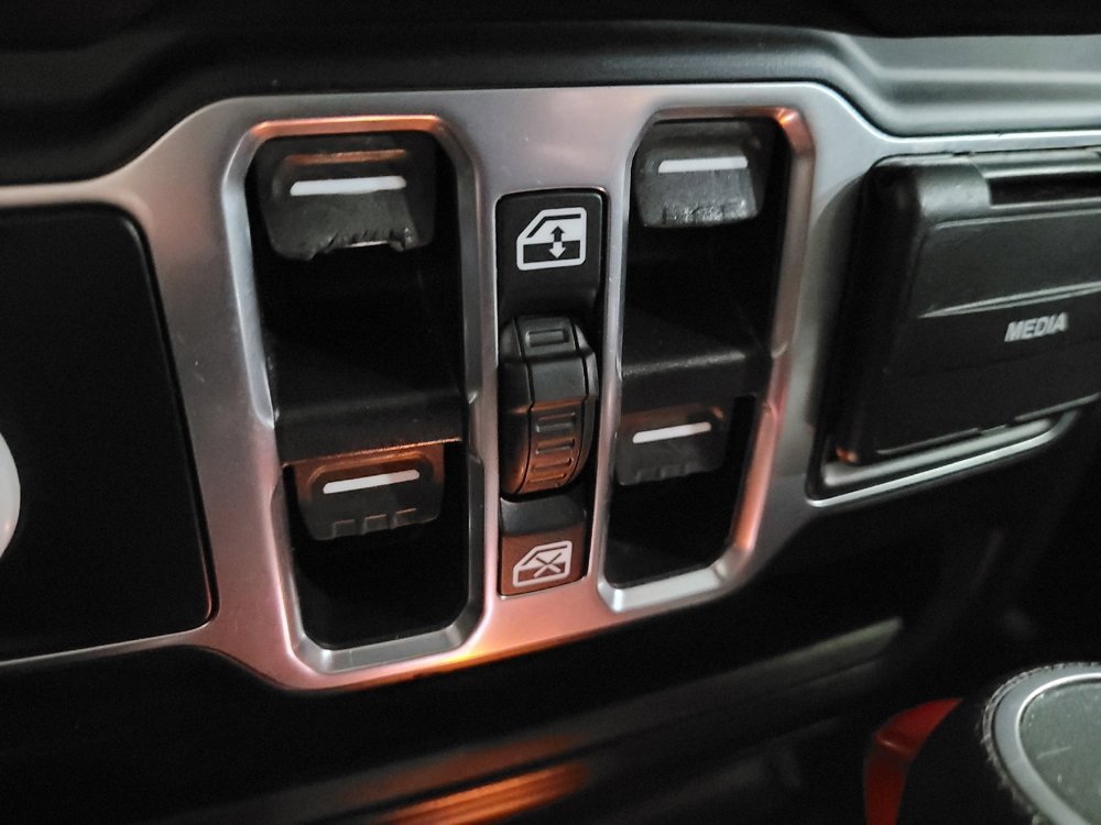 Used 2020 Jeep Wrangler Unlimited Sport S image 27