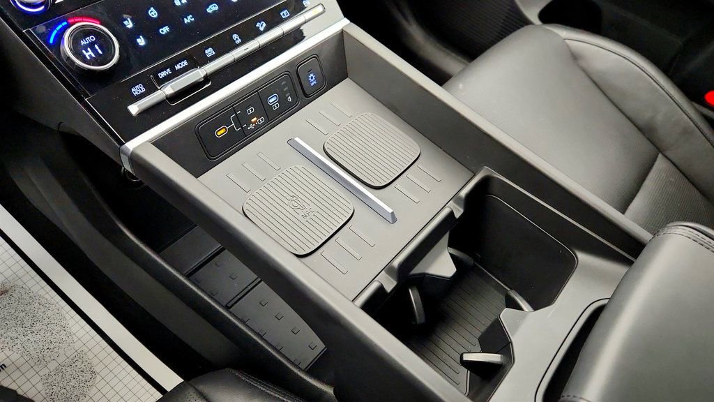 Used 2024 Hyundai Santa Fe Limited image 16