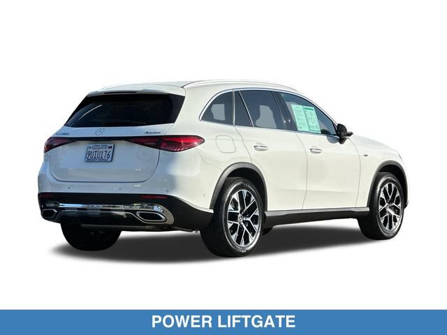 Used 2025 Mercedes-Benz GLC 350e 4MATIC w/ Driver Assistance Package image 5