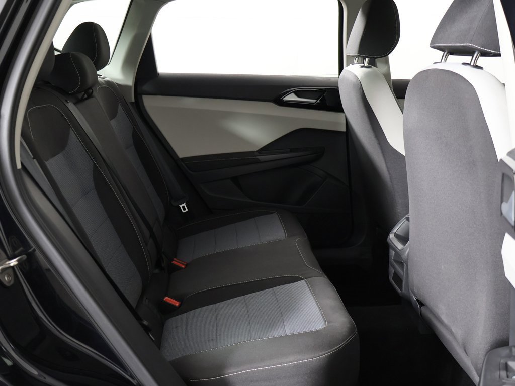 Used 2025 Volkswagen Taos S image 29