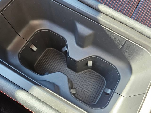 New 2026 Nissan Kicks SR image 23
