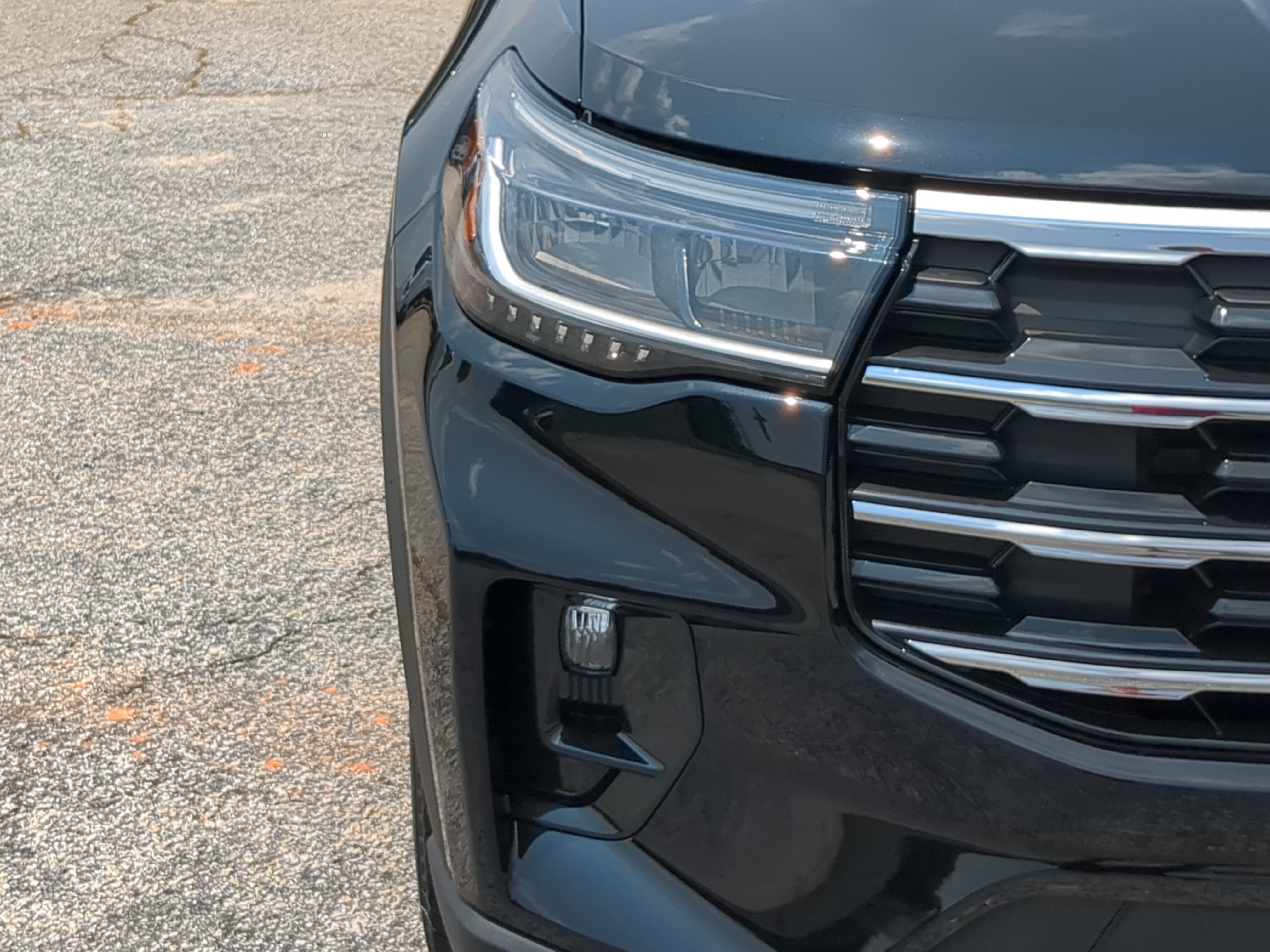 New 2026 Ford Explorer Active w/ Active Comfort Package AWD/4WD image 8