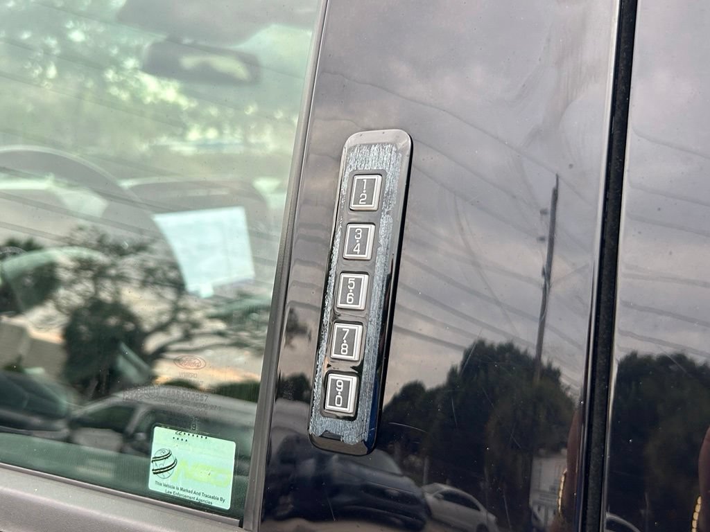Used 2022 Ford F150 XLT w/ Equipment Group 302A High RWD image 16