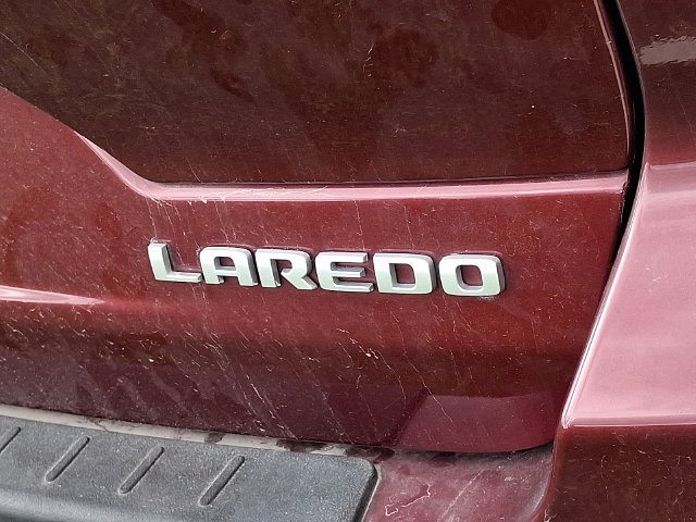 Used 2025 Jeep Grand Cherokee Laredo w/ Luxury Tech Group I AWD/4WD image 11