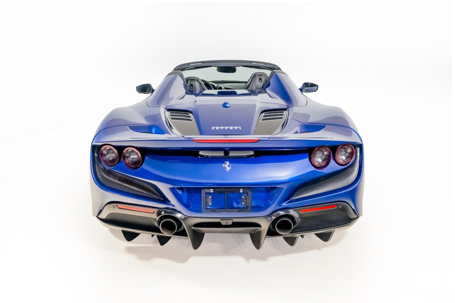 Used 2023 Ferrari F8 Tributo image 17