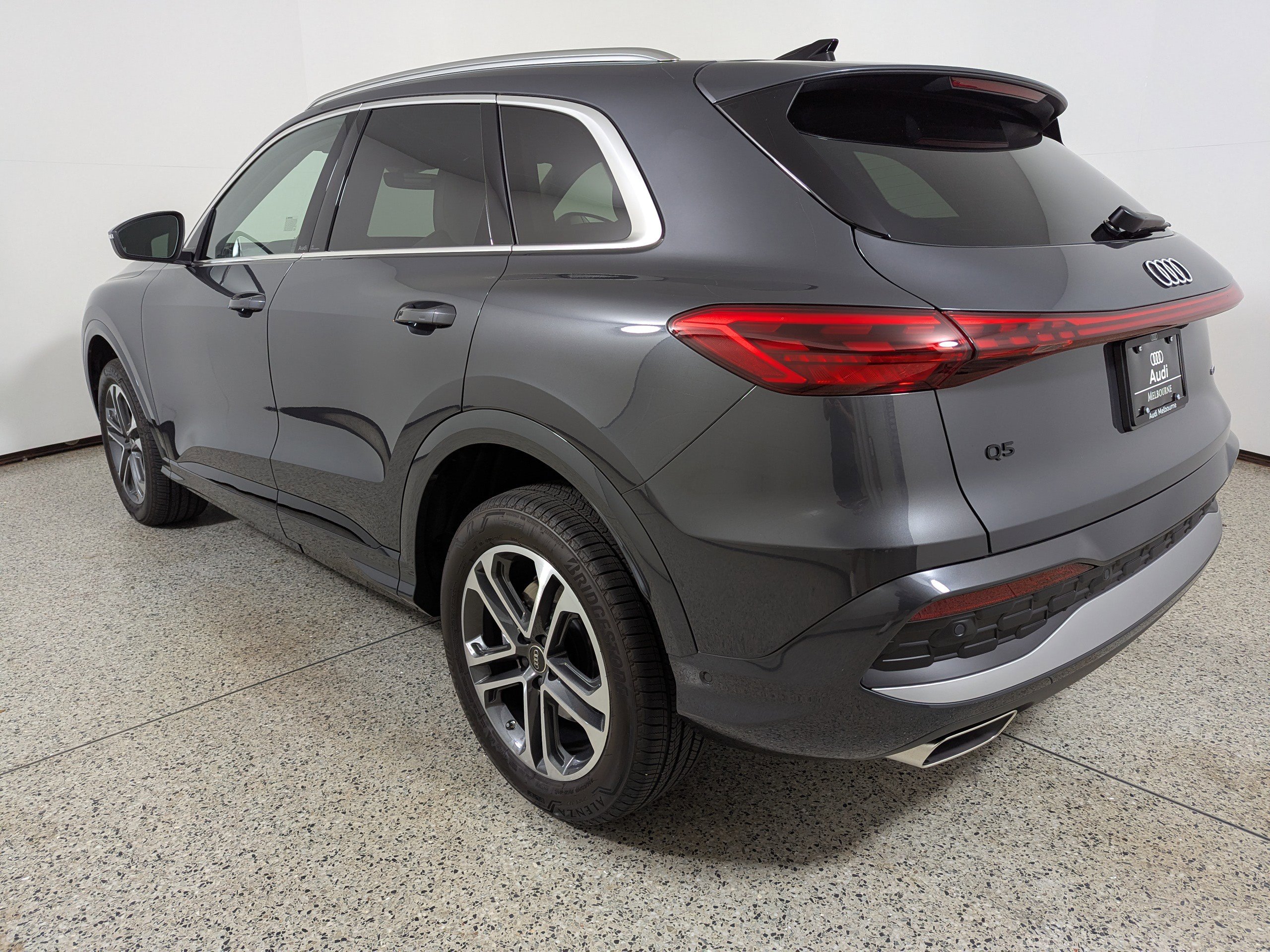 Used 2025 Audi Q5 Premium Plus image 5