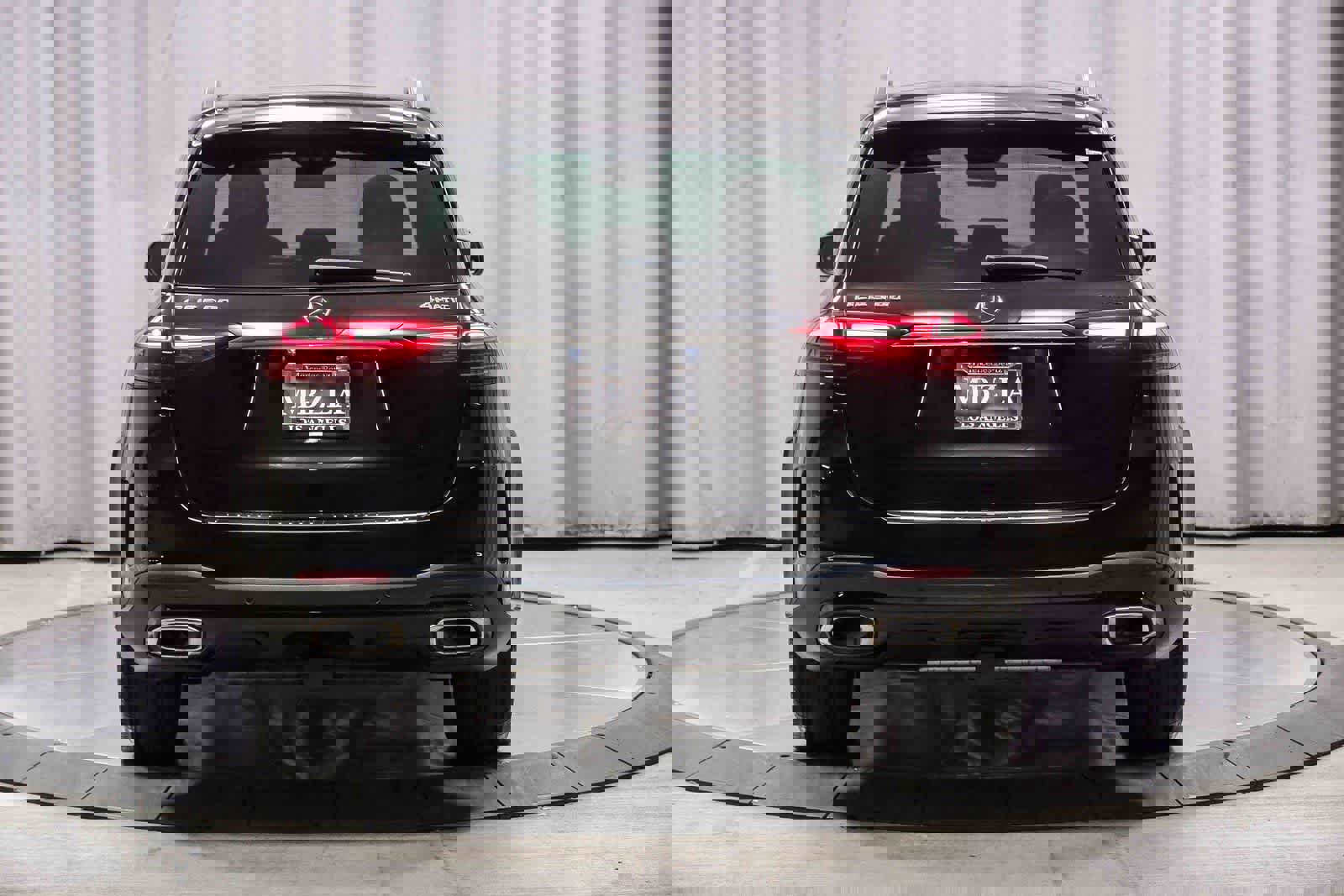 Used 2025 Mercedes-Benz GLE 580 4MATIC image 3