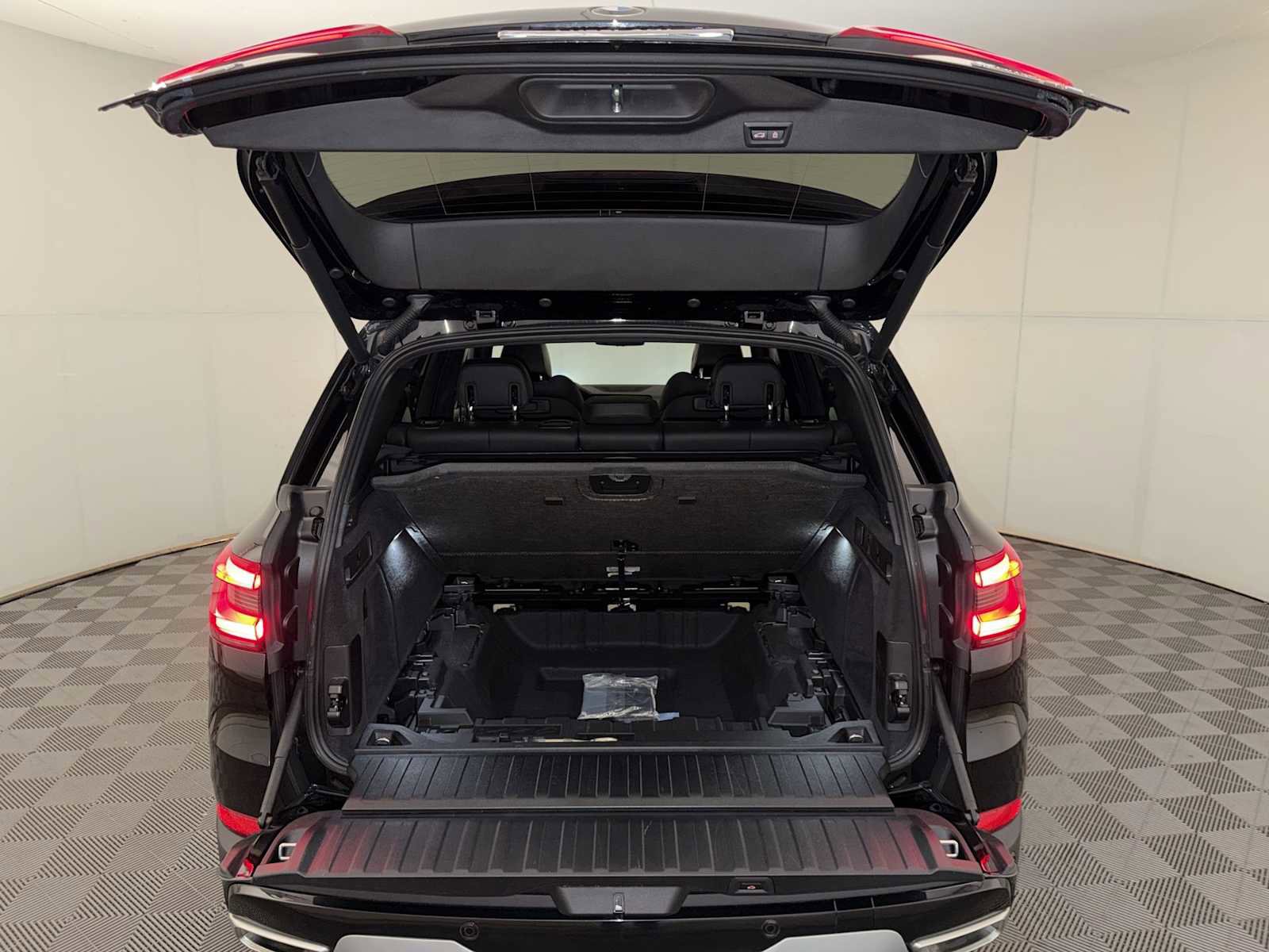 Certified 2023 BMW X5 xDrive40i w/ Premium Package image 24