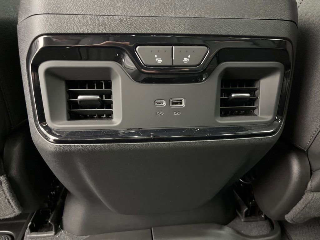 Used 2024 GMC Sierra 2500 AT4 w/ AT4 Premium Plus Package image 24