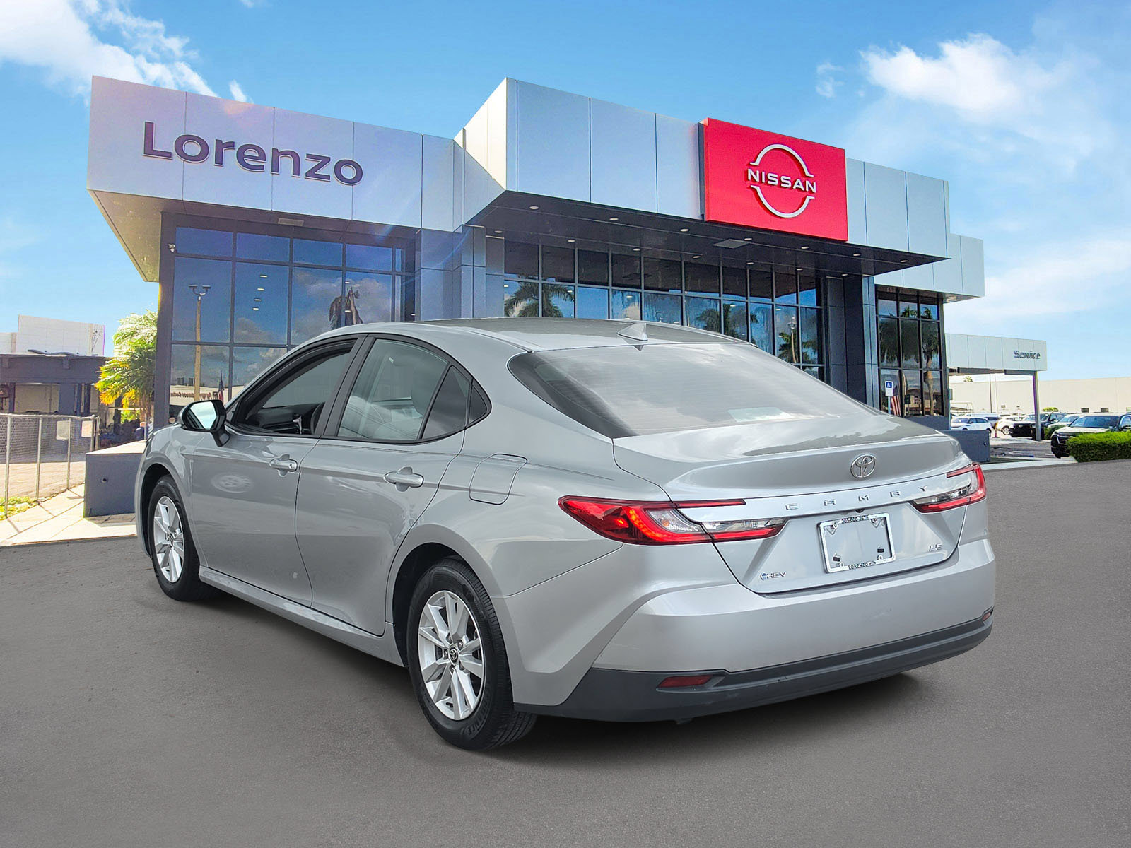 Used 2025 Toyota Camry LE FWD image 6