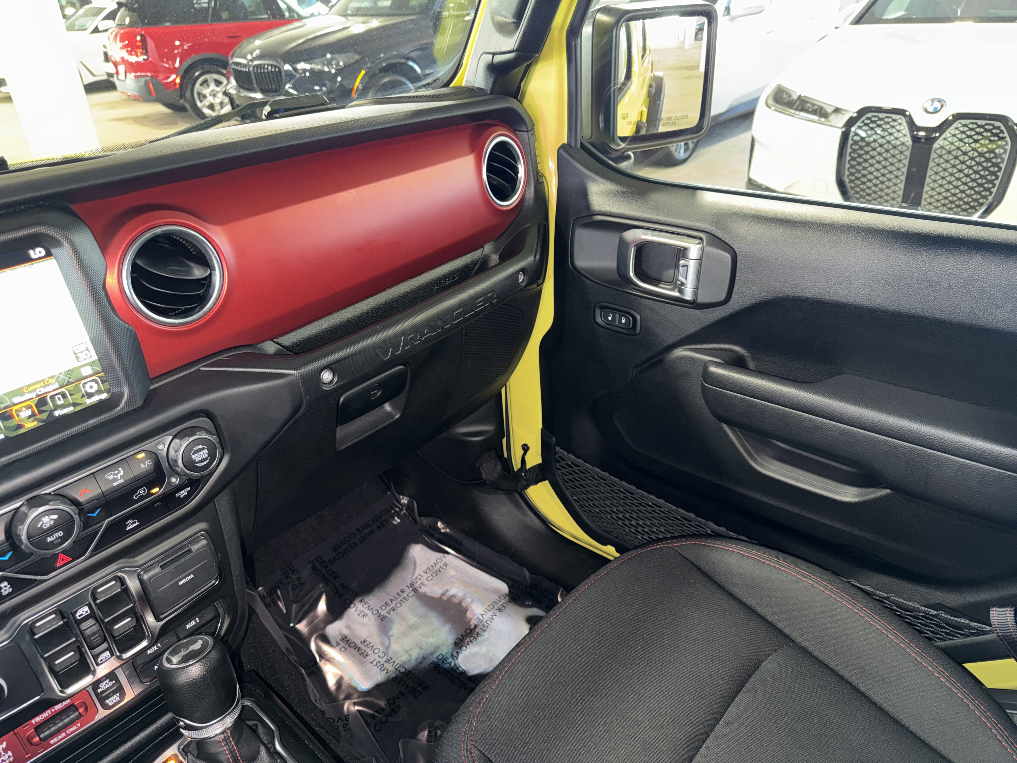 Used 2023 Jeep Wrangler Unlimited Rubicon AWD/4WD image 31