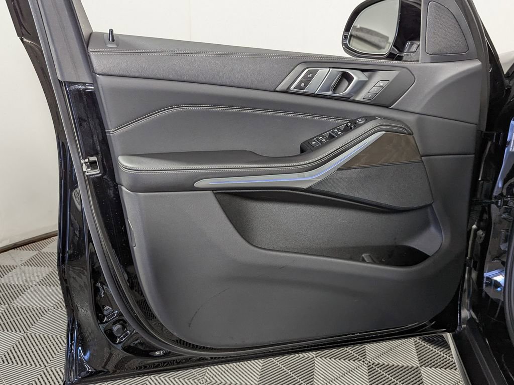 Certified 2023 BMW X5 xDrive40i w/ Premium Package image 16
