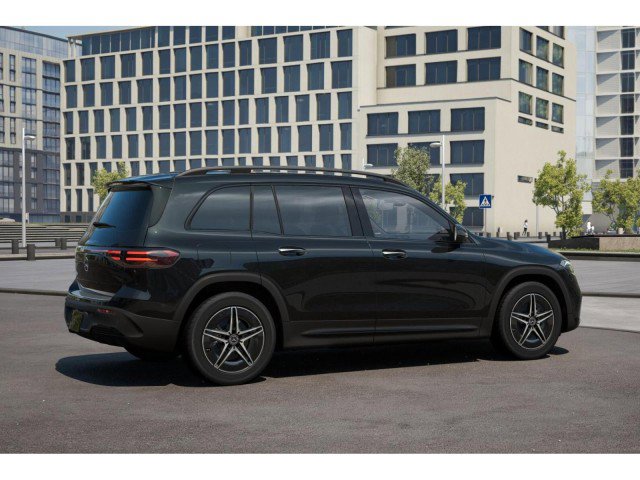 Used 2024 Mercedes-Benz EQB 250+ image 35