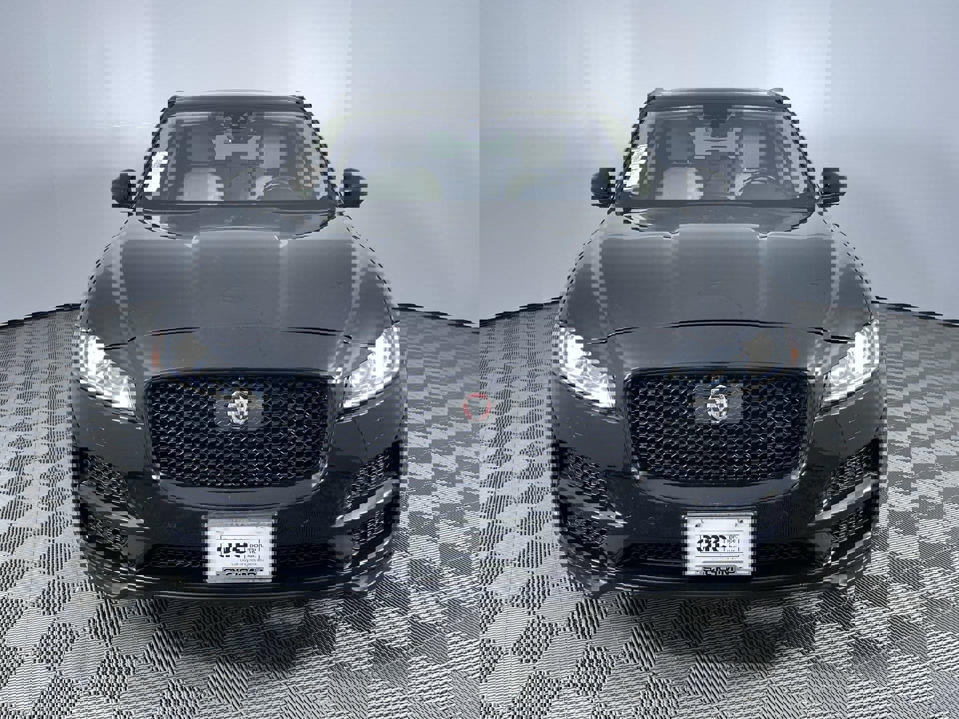 Used 2020 Jaguar F-PACE Prestige image 30