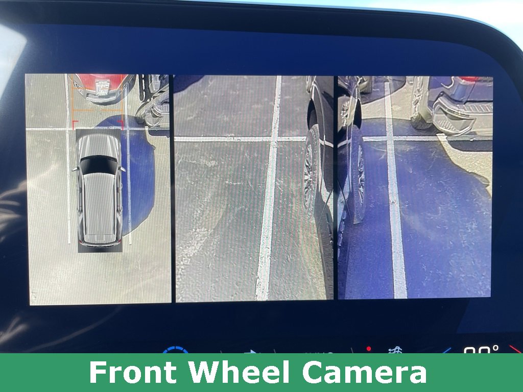 Used 2024 Chevrolet Traverse Z71 w/ Enhanced Driving Package image 41