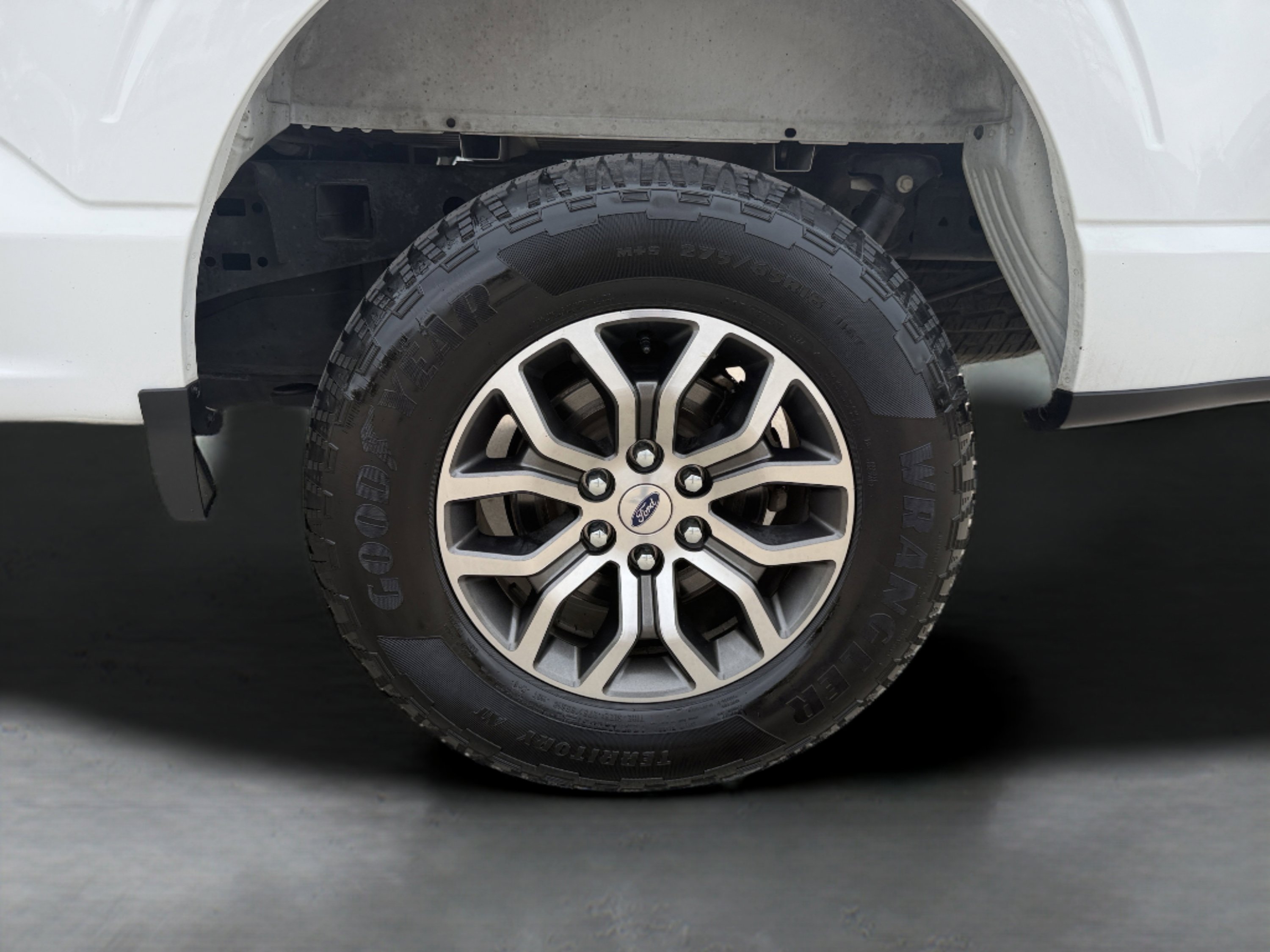 Used 2021 Ford F150 Lariat w/ Equipment Group 501A Mid image 12