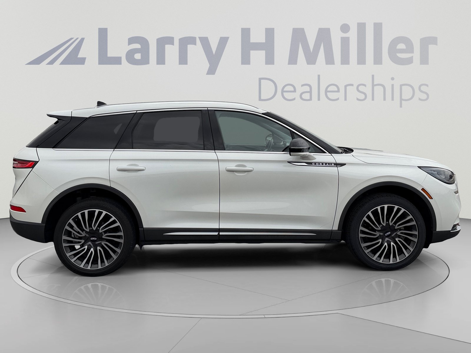 Used 2022 Lincoln Corsair Reserve FWD image 6
