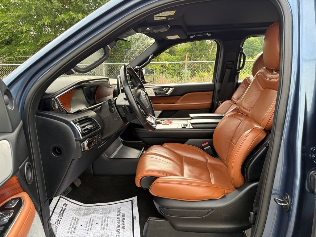 Used 2019 Lincoln Navigator L 4WD Reserve w/ Cargo Package image 24