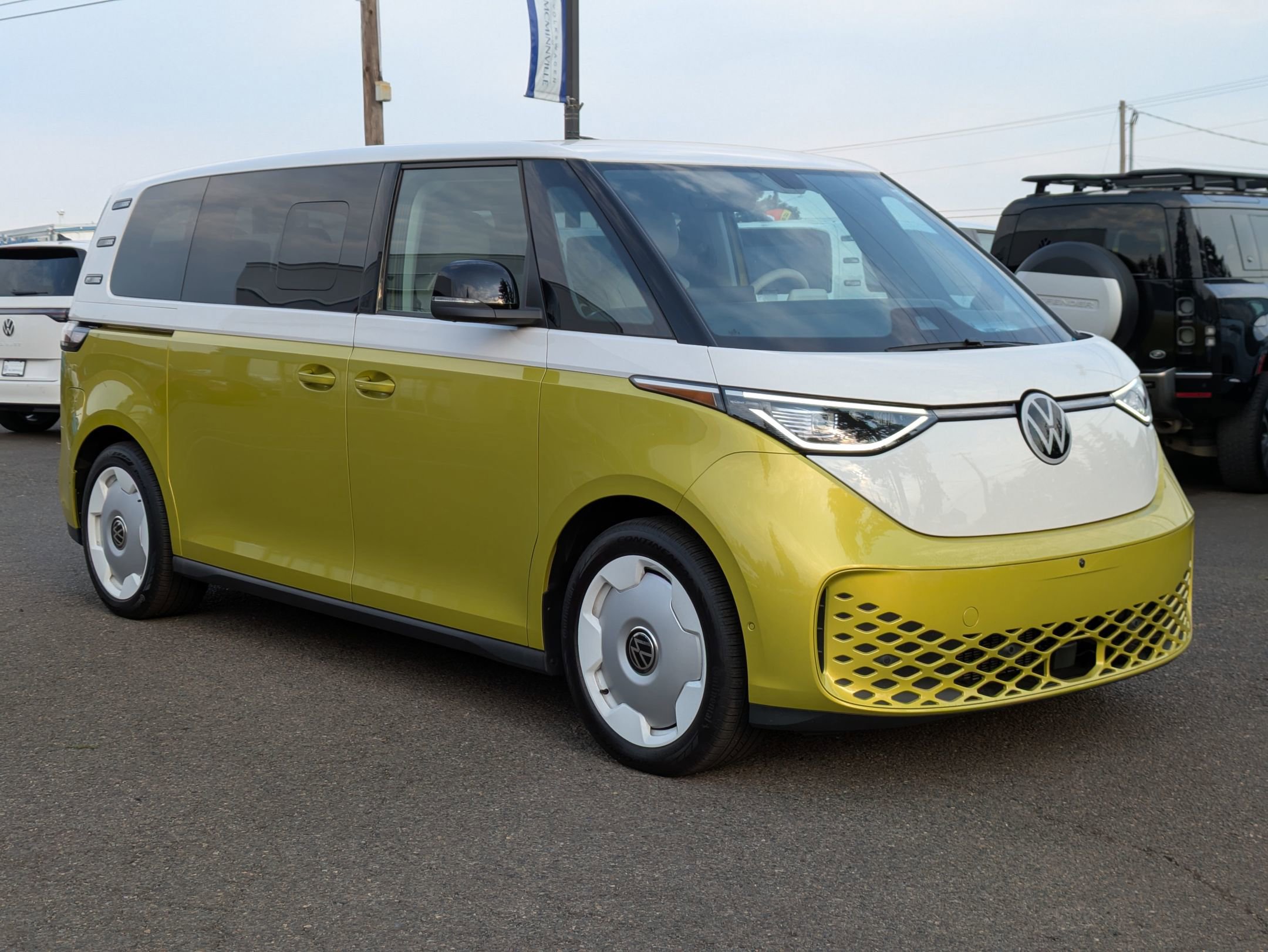 New 2025 Volkswagen ID. Buzz 1st Edition image 7