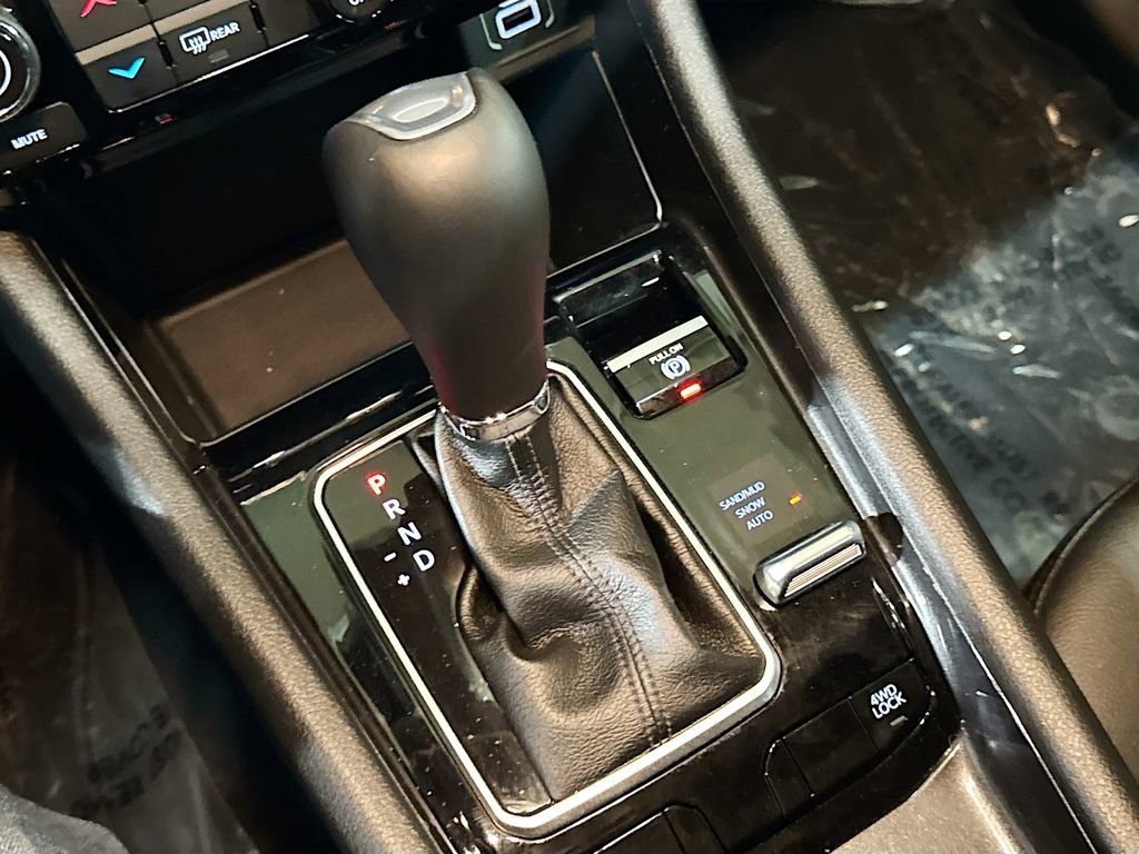 Used 2025 Jeep Compass Latitude image 16