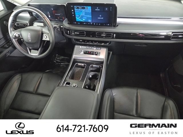 Used 2025 Lincoln Aviator AWD image 29