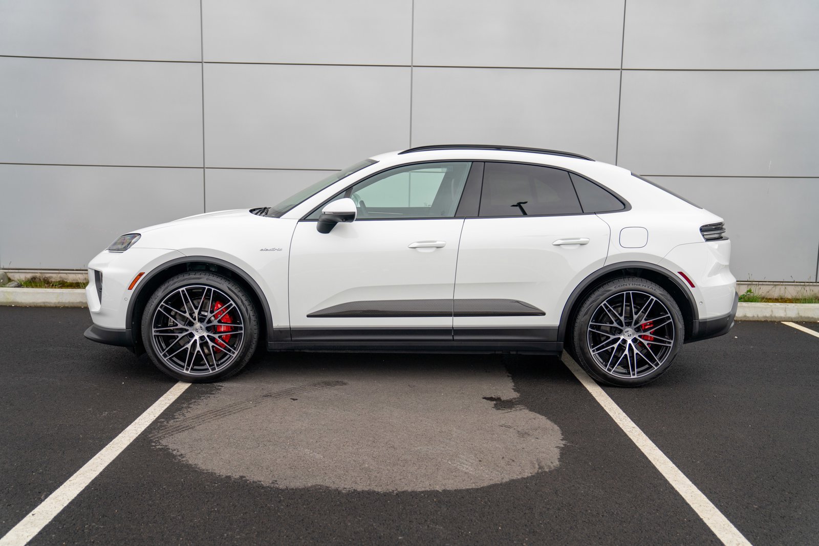 New 2026 Porsche Macan 4S Electric AWD/4WD video 2