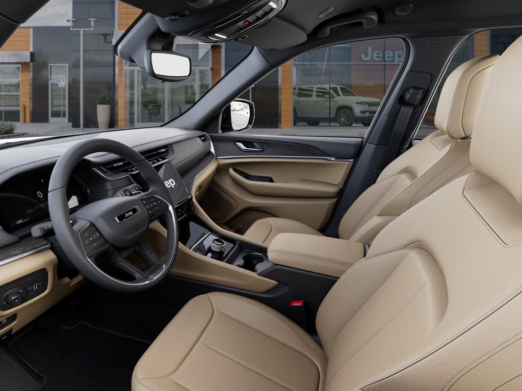 Used 2025 Jeep Grand Cherokee Limited image 22