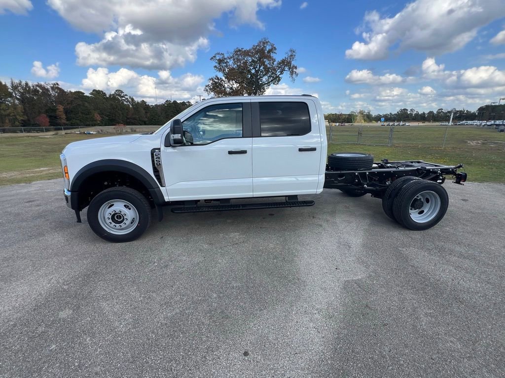 New 2026 Ford F450 XL w/ XL Chrome Package image 2
