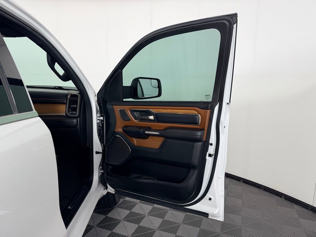 Used 2019 RAM 1500 Limited image 33