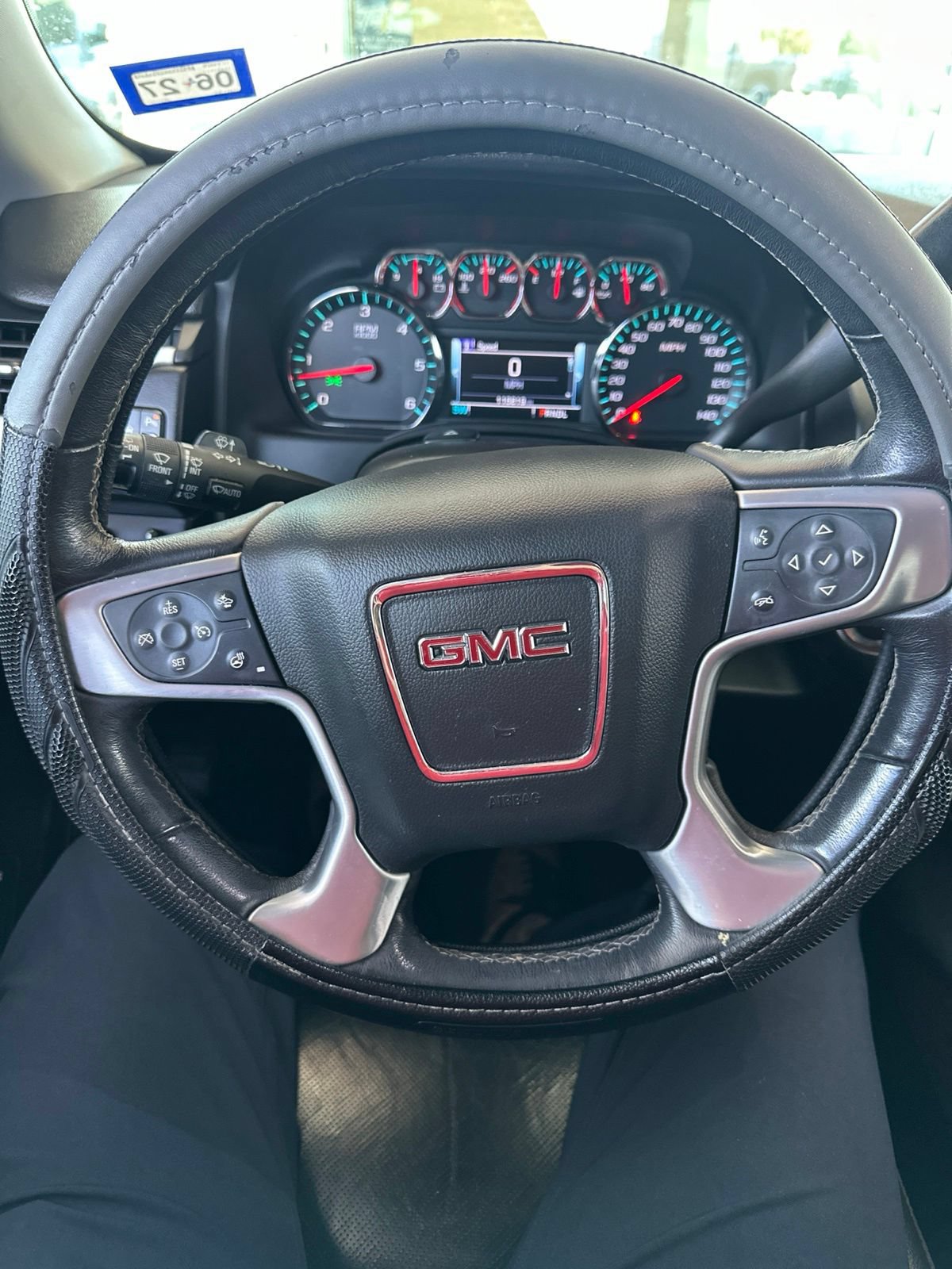 Used 2018 GMC Yukon SLT w/ Premium Edition RWD image 29