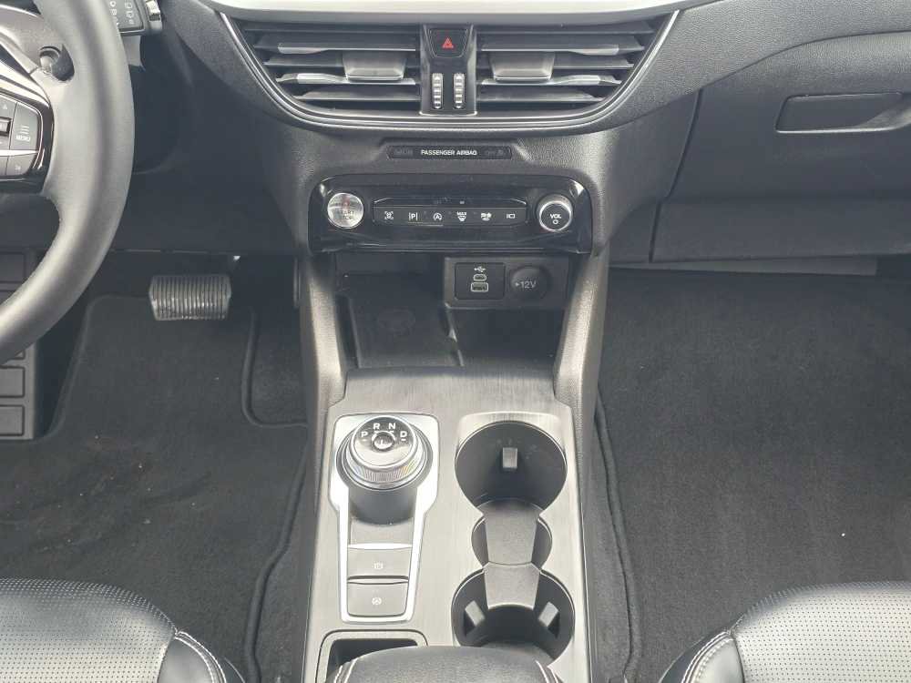 Used 2024 Ford Escape Platinum image 13