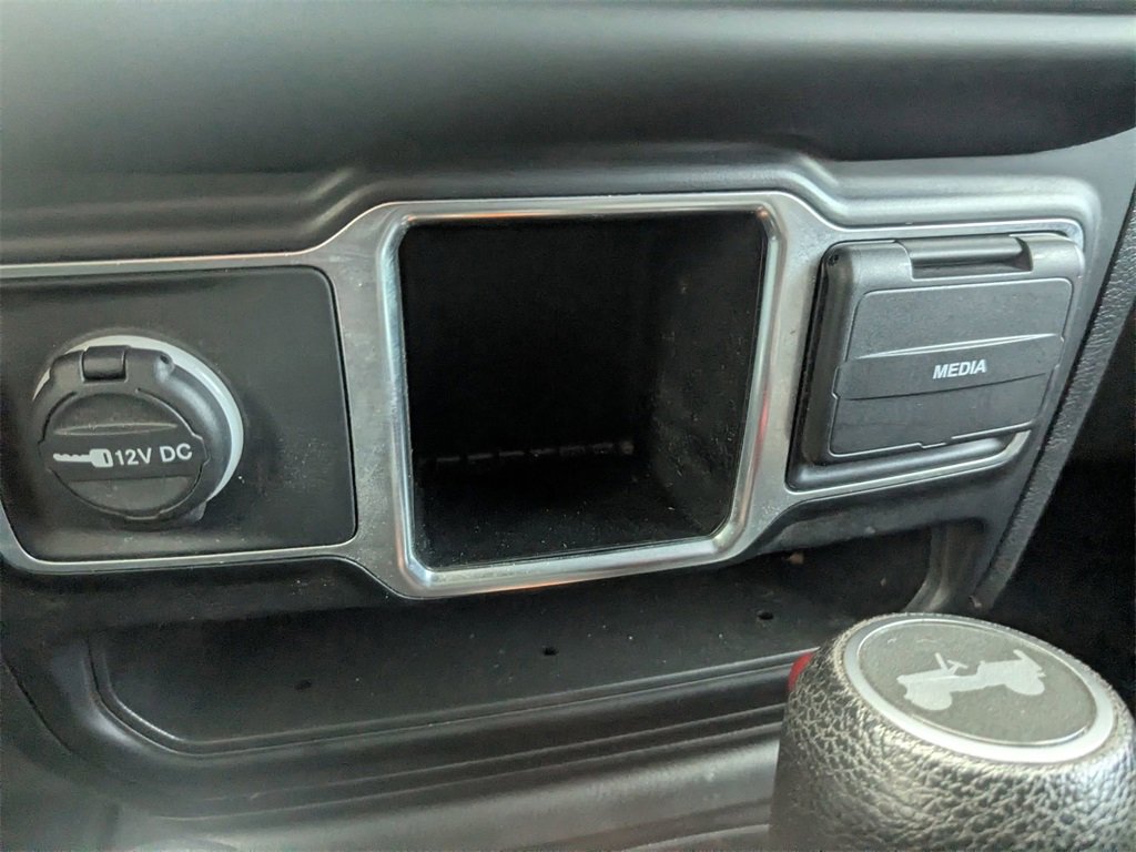 Used 2022 Jeep Wrangler Sport image 21