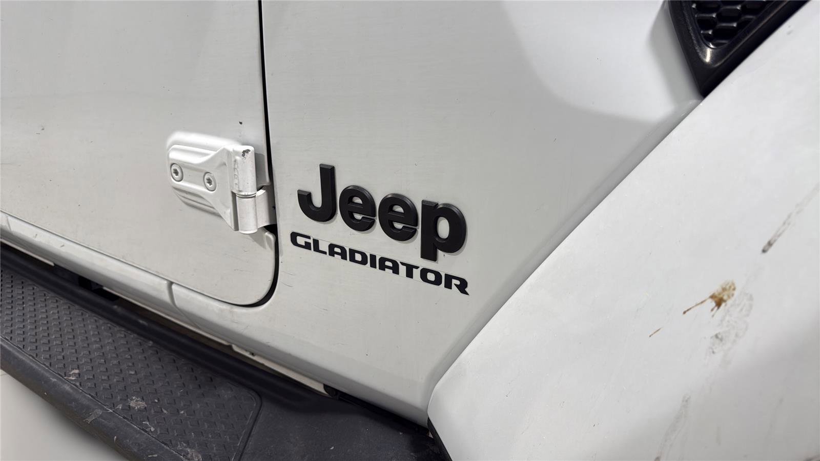Used 2022 Jeep Gladiator Sport image 20