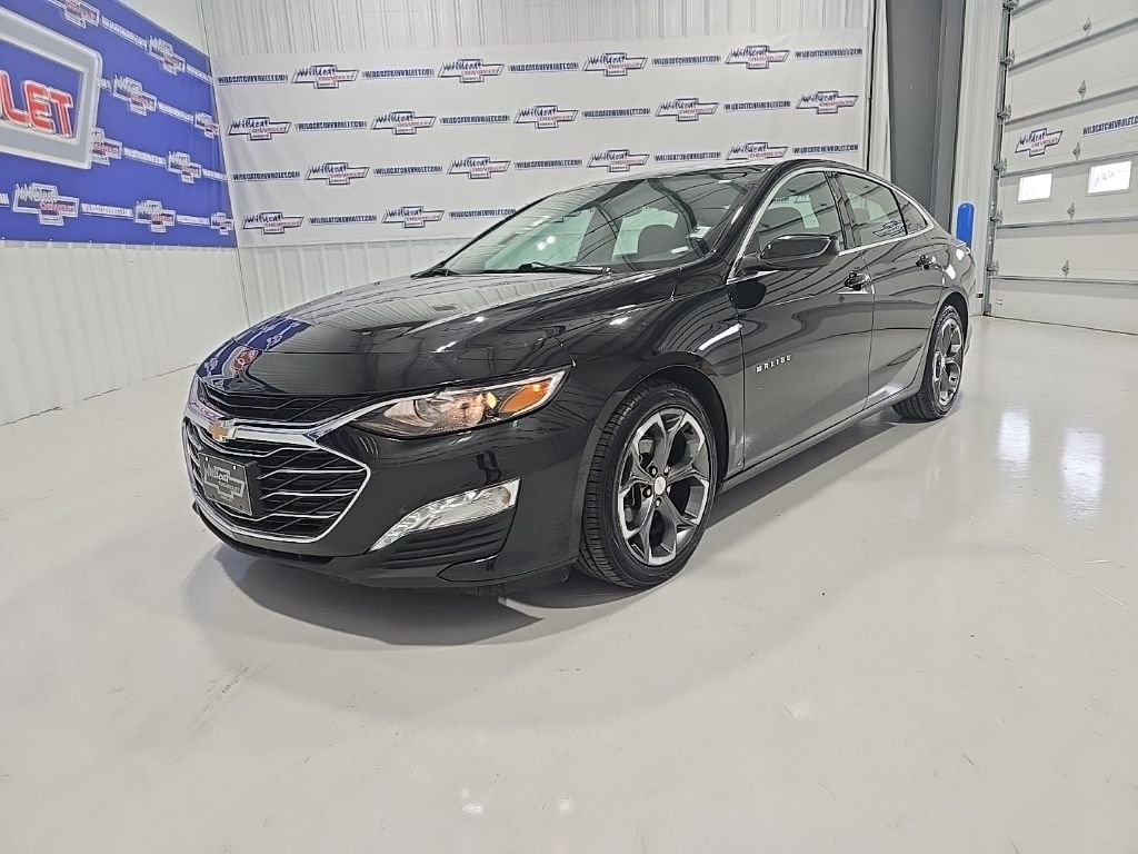 Used 2023 Chevrolet Malibu LT video 1