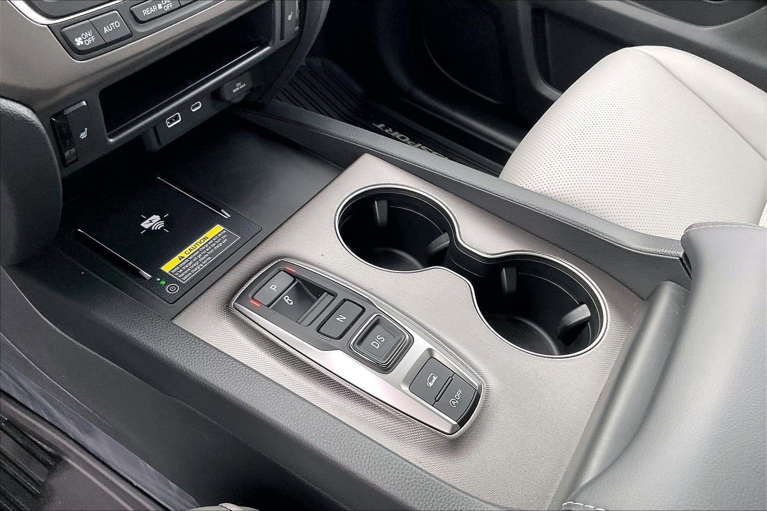 Used 2025 Honda Passport EX-L image 17