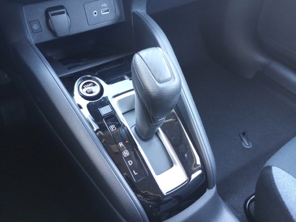New 2025 Nissan Versa SV w/ Trunk Package image 19