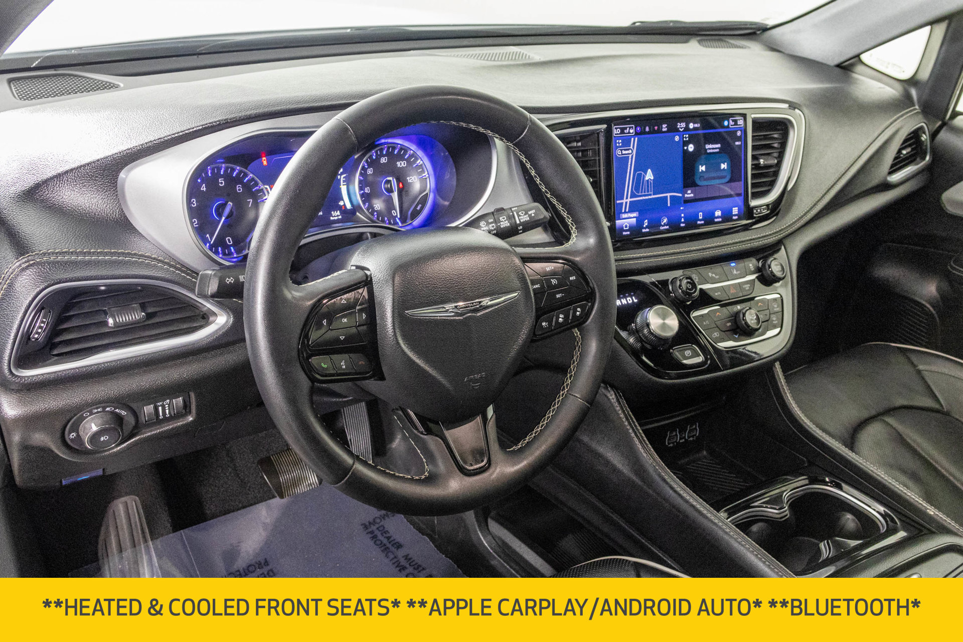Used 2025 Chrysler Pacifica Limited FWD image 5