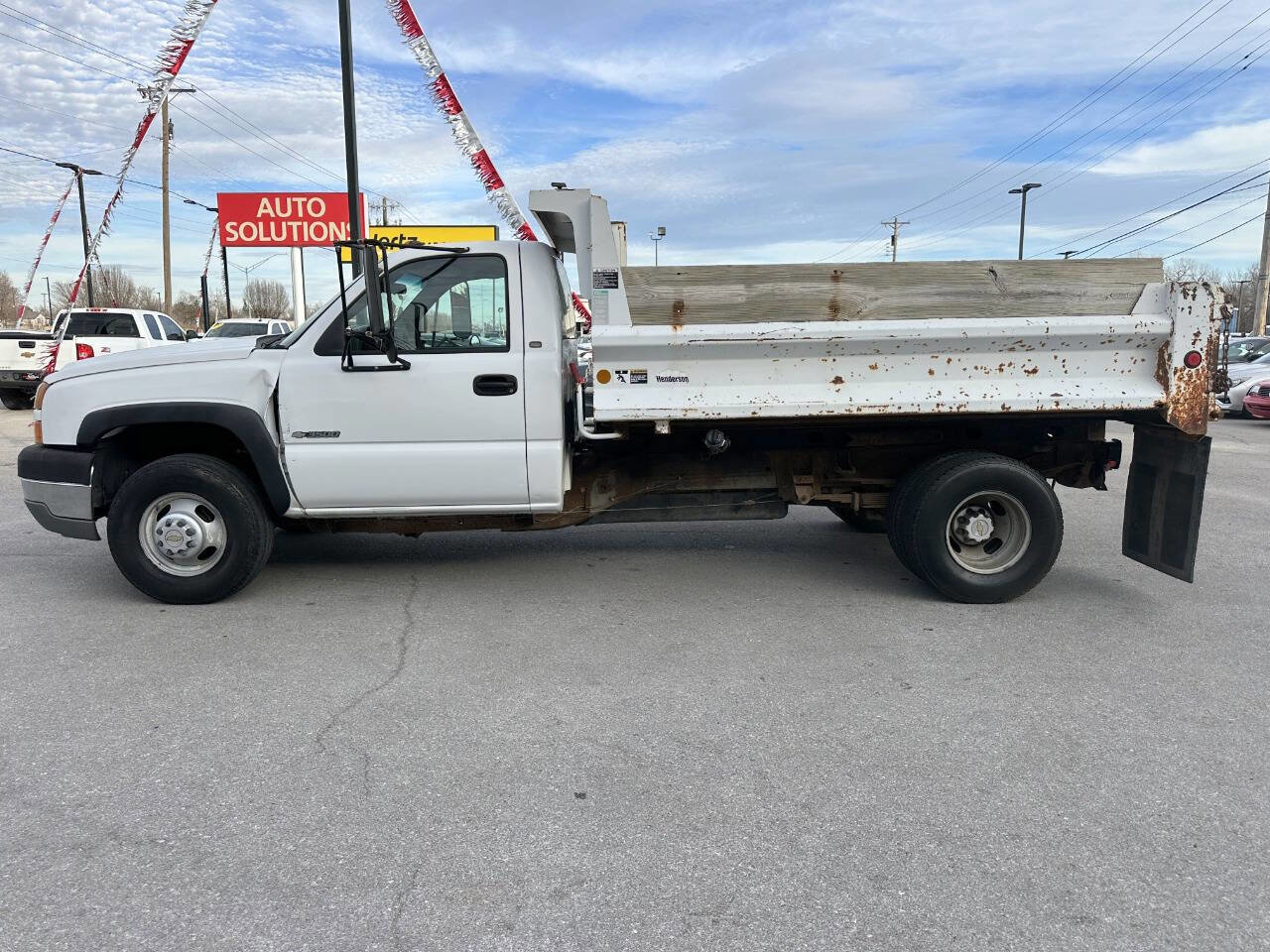 Used 2005 Chevrolet Silverado 3500 2WD Regular Cab image 4