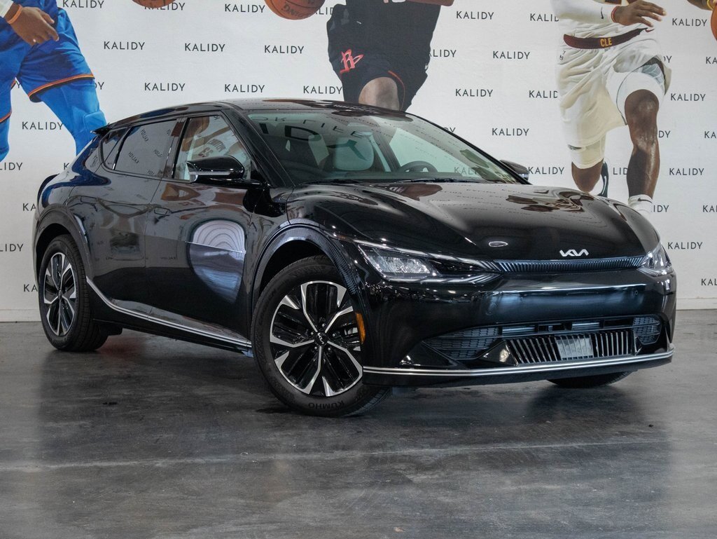 New 2023 Kia EV6 Wind image 2