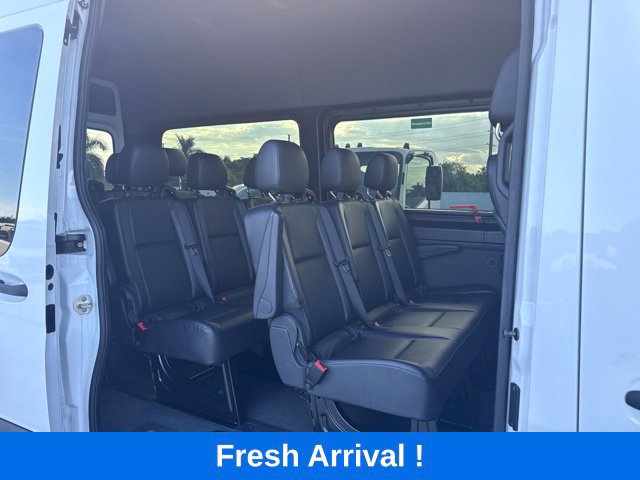 Used 2023 Mercedes-Benz Sprinter 2500 image 3