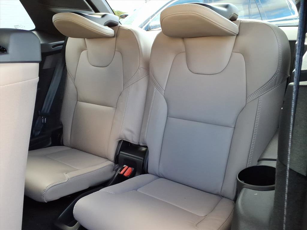 New 2026 Volvo XC90 B6 Ultra w/ Protection Package Premier image 17