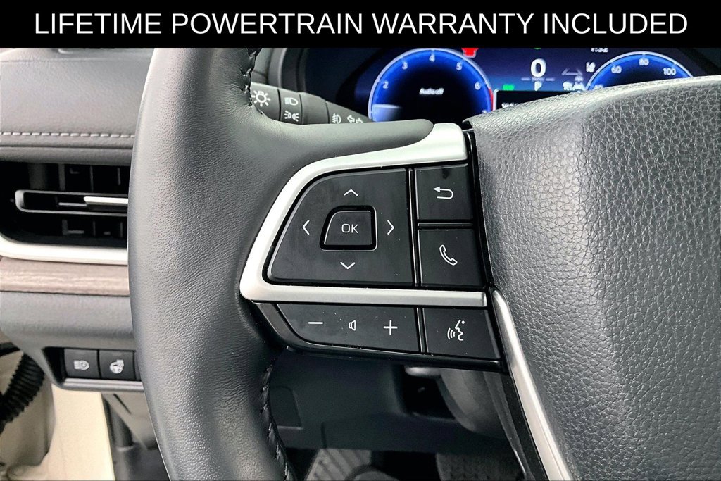 Used 2024 Toyota Grand Highlander AWD image 26
